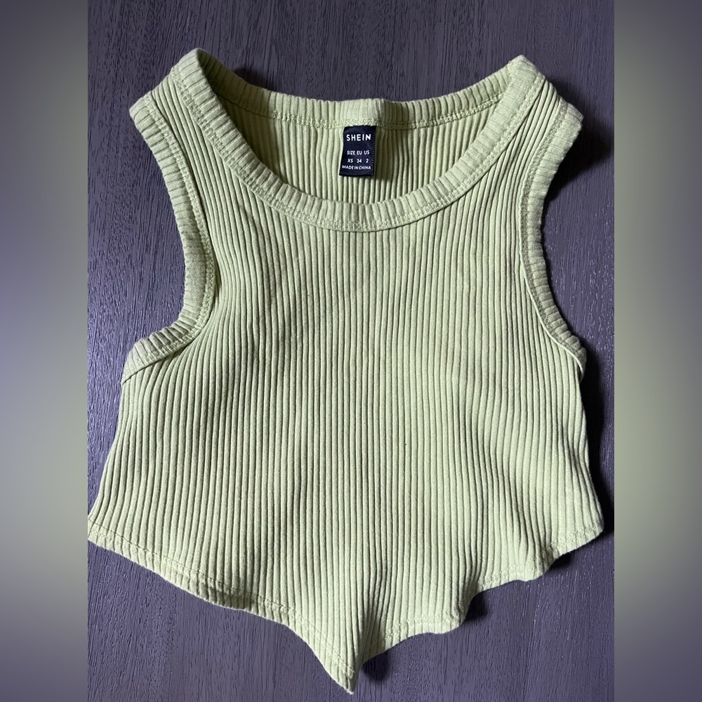Green Crop-Top (XS)
